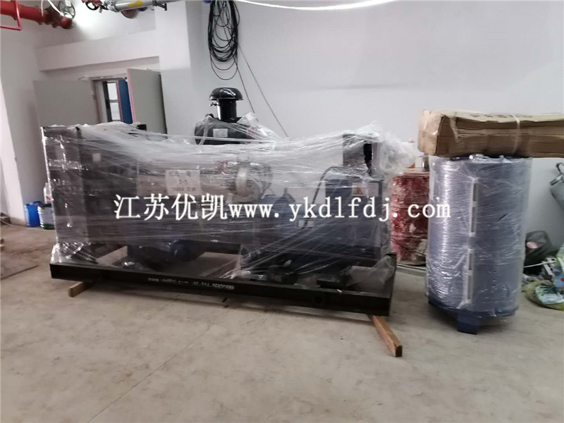 2020年7月11日，250KW濰柴發(fā)電機(jī)組交付廣西某房地產(chǎn)公司用備用電源