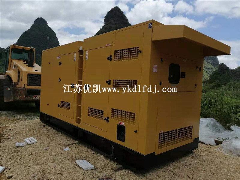 2021年7月10日，2臺玉柴400KW戶外靜音箱型發(fā)電機組交付廣西某項目使用