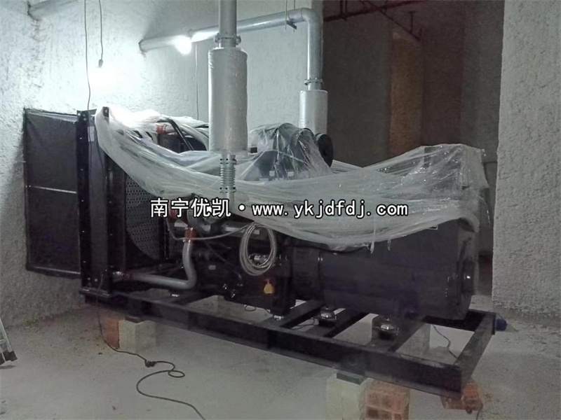 2023年5月19日，南寧項(xiàng)目640千瓦上海凱普發(fā)電機(jī)組到貨現(xiàn)貨