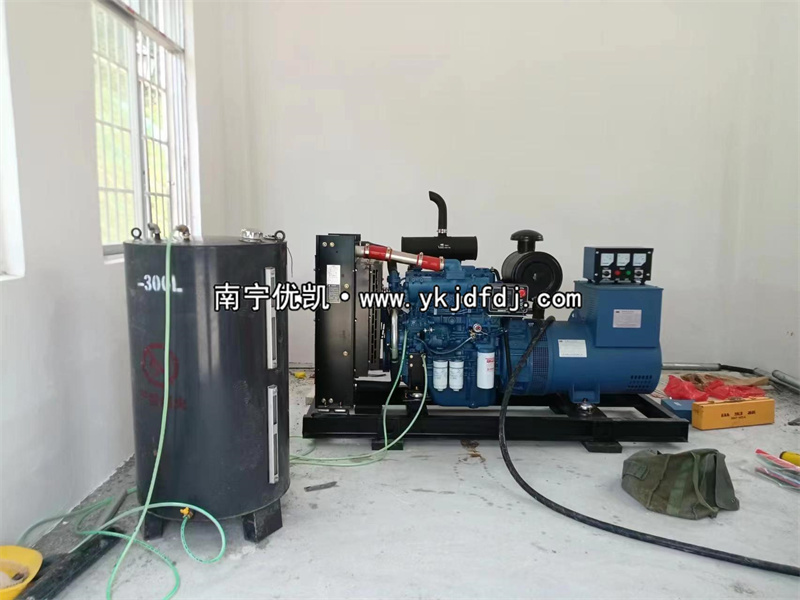 2023年5月22日，100kw玉柴發(fā)電機(jī)組來賓項(xiàng)目到貨安裝