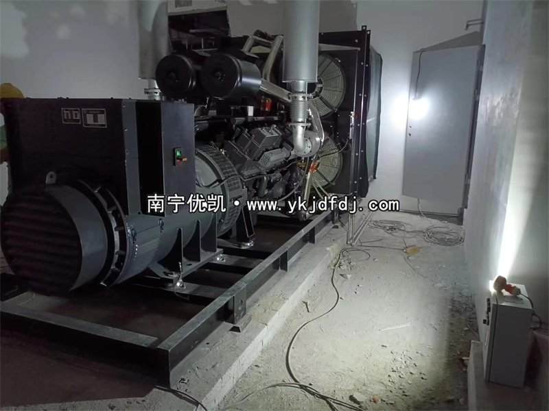 2023年10月25日，800kw上海凱普發(fā)電機(jī)組百色項(xiàng)目安裝現(xiàn)場(chǎng)