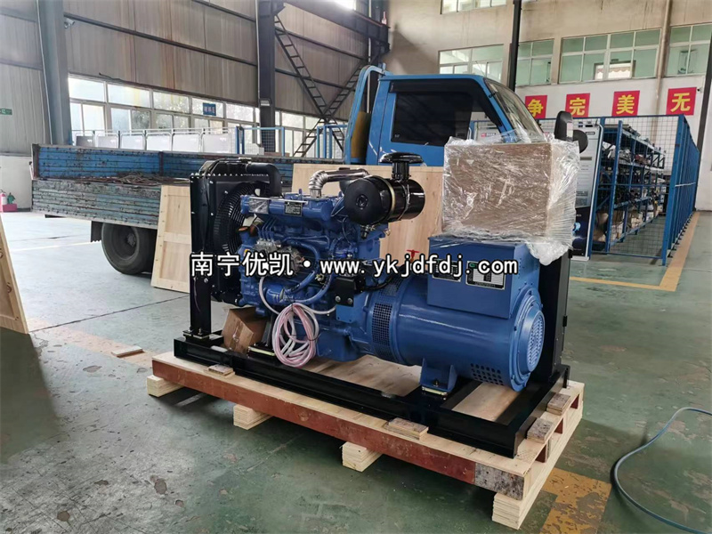 2023年10月27日，50kw華天柴油發(fā)電機(jī)組一體式ATS柜出口越南