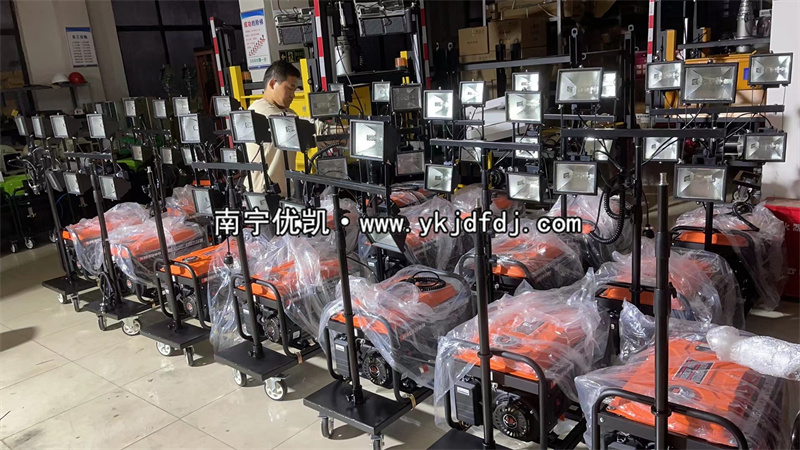 2023年11月11日，客戶訂購(gòu)一批移動(dòng)升降燈