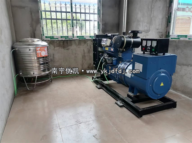 2024年1月30日，廣西衛(wèi)生院項(xiàng)目5臺50kw雷納柴油發(fā)電機(jī)組到貨安裝