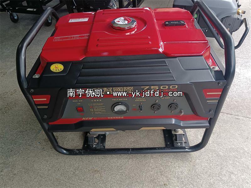 2024年9月12日，客戶到店自提6.5KW汽油發(fā)電機(jī)組