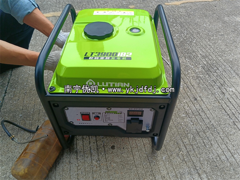 2024年11月4日，3kw汽油變頻發(fā)電機(jī)試機(jī)發(fā)貨南寧周邊