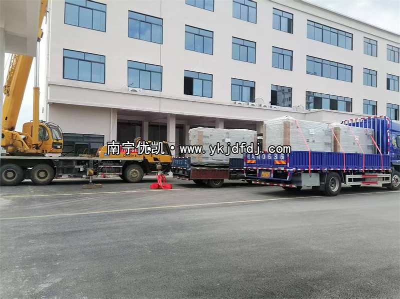 2025年6月23日，平果項目3臺低噪音柴油發(fā)電機到貨