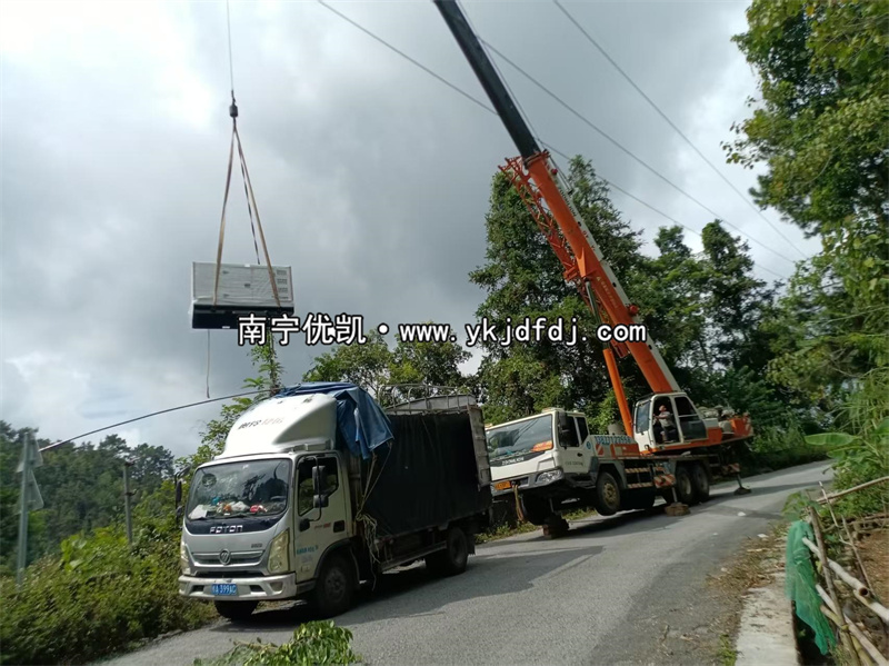 2025年9月15日，崇左大新項目40kw低噪音柴油發(fā)電機組卸貨并試機