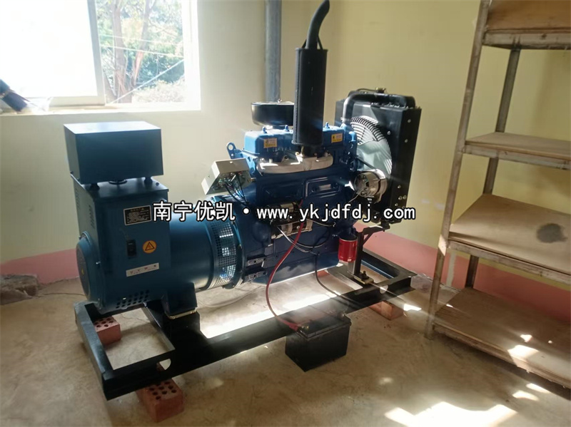 2025年11月26日，南寧項(xiàng)目30kw柴油發(fā)電機(jī)組到貨現(xiàn)場